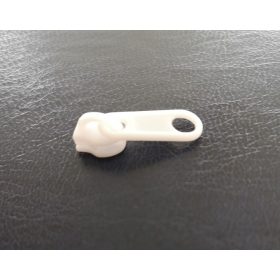 Műanyag cipzár kocsi fehér színben 3 mm-es.