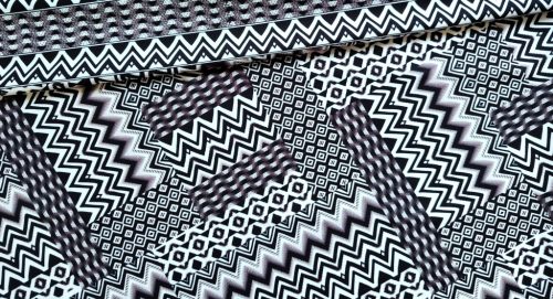 Absztrakt mintás műszálas jersey textil - 150 x 50 cm