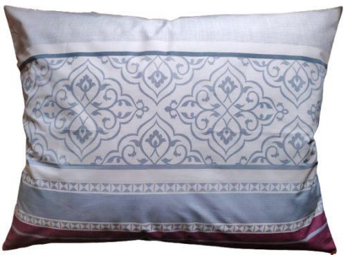 Nagypárna huzat -70x90 cm / Szürke - Fehér színű Elegáns minta Mályvával