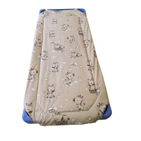 Bézs zsiráfbébi mintás Gumifüles lepedő - 55x130 cm