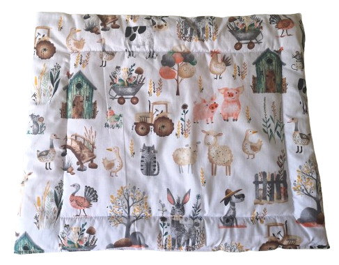 Lapos ovis kispárna - 40x50 cm / farmon élő állatok - fehér alapon