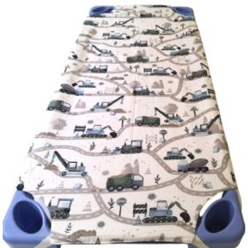  Vízhatlan gumifüles gyermek mintás lepedő pamut - pul anyagból / kék - szürke munkagépek az úton