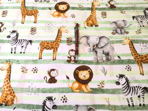 Zöld csíkos szafari állat mintás pamutvászon textil - 160 cm