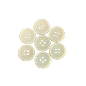 4 lyukas krém színű gomb 13 db - 20 mm