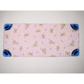   Gumifüles kétrétegű pamut lepedő óvodai fektetőre - 58x130 cm rózsaszín alvó maci mintával