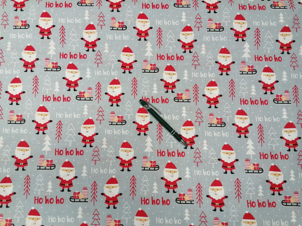 160 cm széles karácsonyi mintás pamutvászon - világos szürke alapon piros mikulás minta 