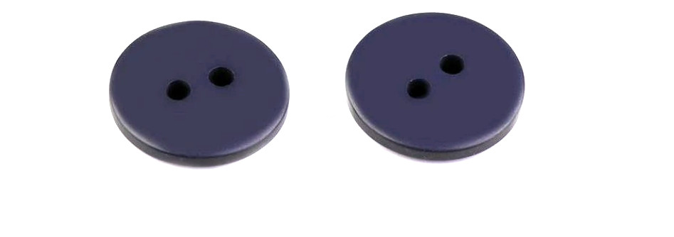 Kék színű műanyag kétlyukas gomb - 18 mm / 9 db - os csomag 