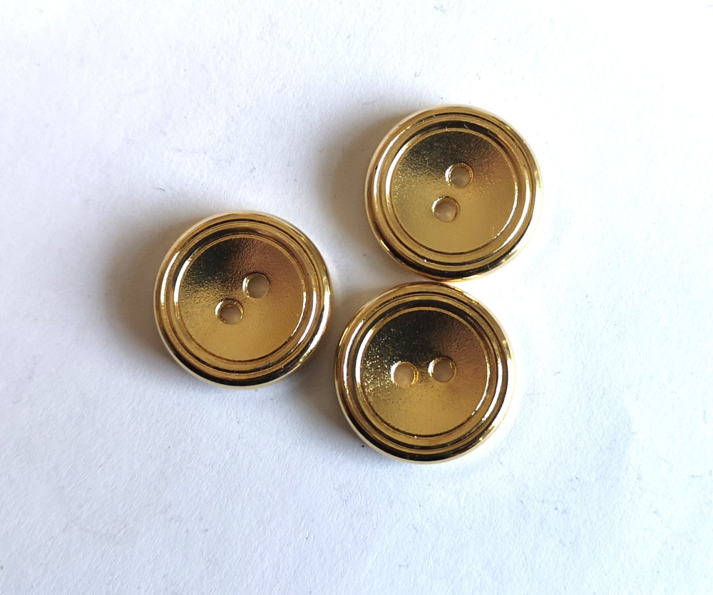 Aranyszínű fém gomb 11 db-os csomagban - 18 mm